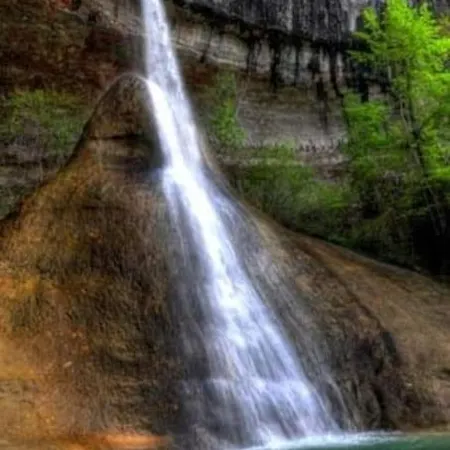 Le Gite Des Cascades Bassy Exterior photo